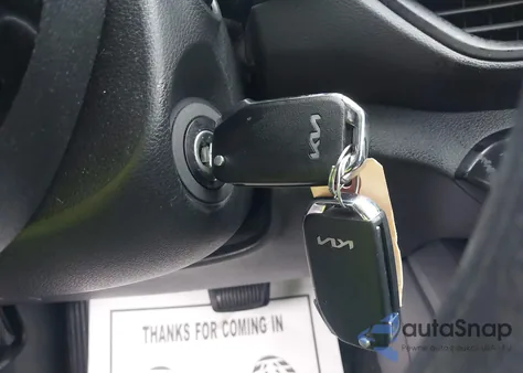 2023 Kia Forte Lxs z USA, uszkodzony, nr VIN 3KPF24AD2PE542876